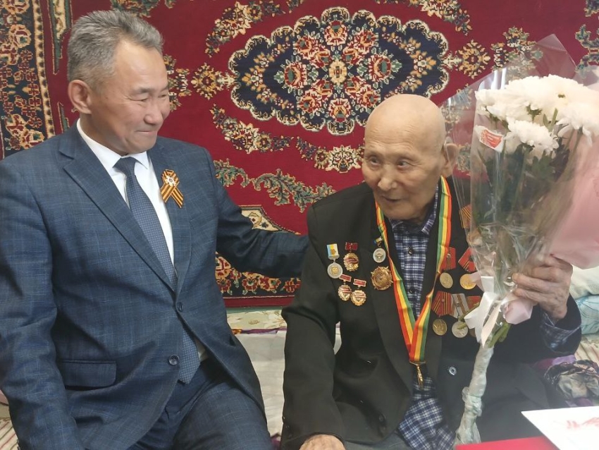 Ветеран Великой Отечественной войны из Забайкалья семь раз участвовал в параде Победы в Москве и видел Иосифа Сталина 